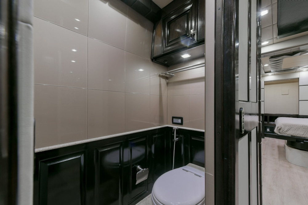 2011 Prevost Outlaw H3-45 For Sale