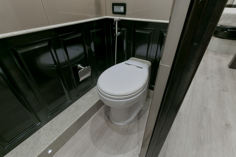 2011 Prevost Outlaw H3-45 For Sale