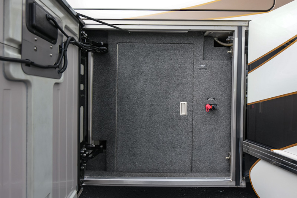 2011 Prevost Outlaw H3-45 For Sale