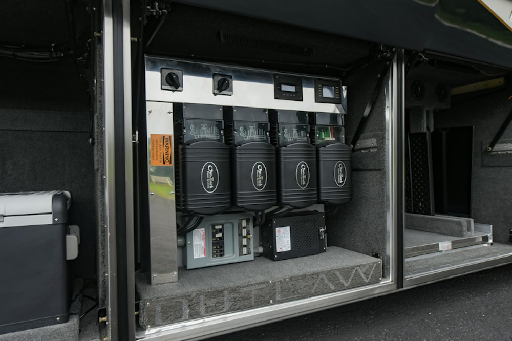 2011 Prevost Outlaw H3-45 For Sale