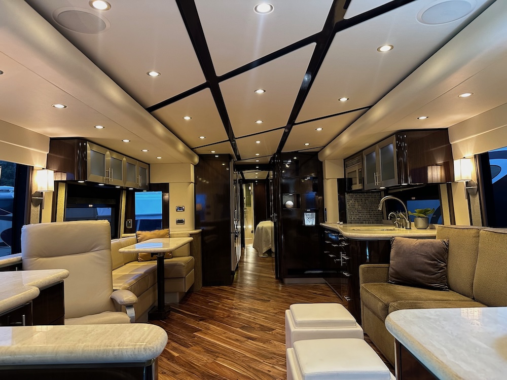 2012 Prevost Featherlite H3-45 For Sale
