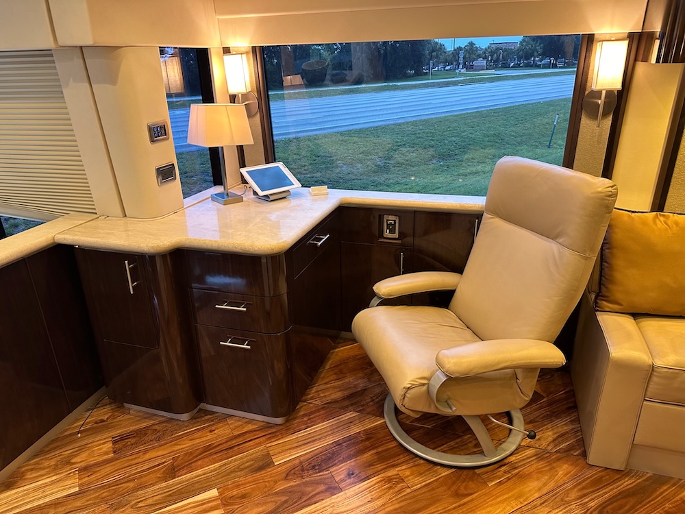 2012 Prevost Featherlite H3-45 For Sale