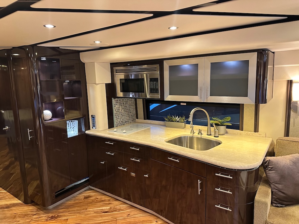 2012 Prevost Featherlite H3-45 For Sale