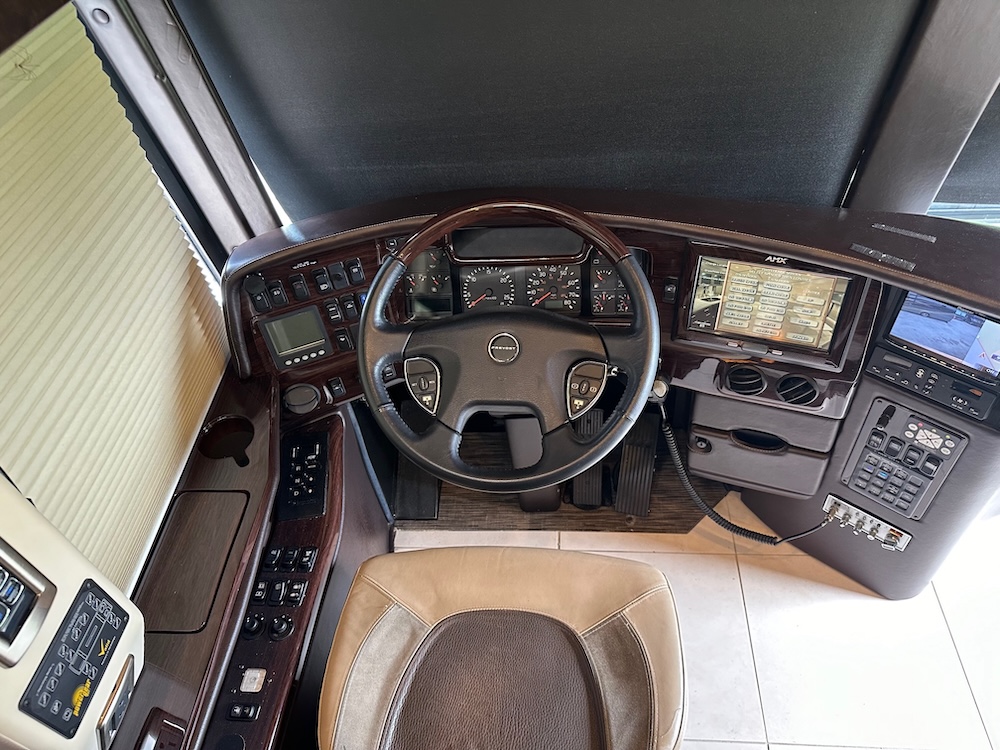 2012 Prevost Featherlite H3-45 For Sale