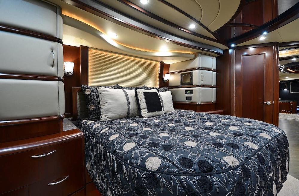 2012 Prevost Liberty H3-45 For Sale