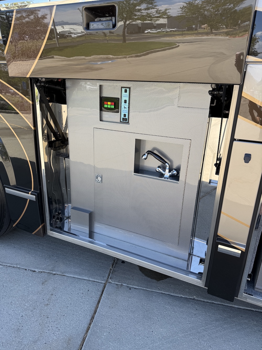 2013 Prevost Liberty  H3-45 For Sale