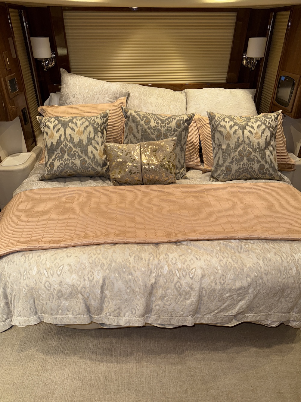 2013 Prevost Liberty  H3-45 For Sale