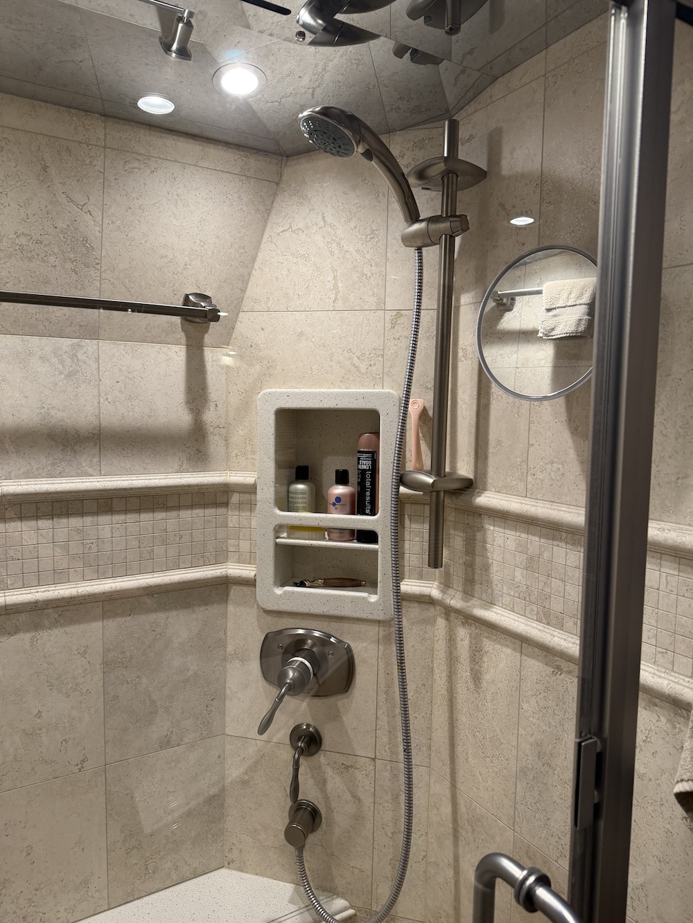 2013 Prevost Liberty  H3-45 For Sale