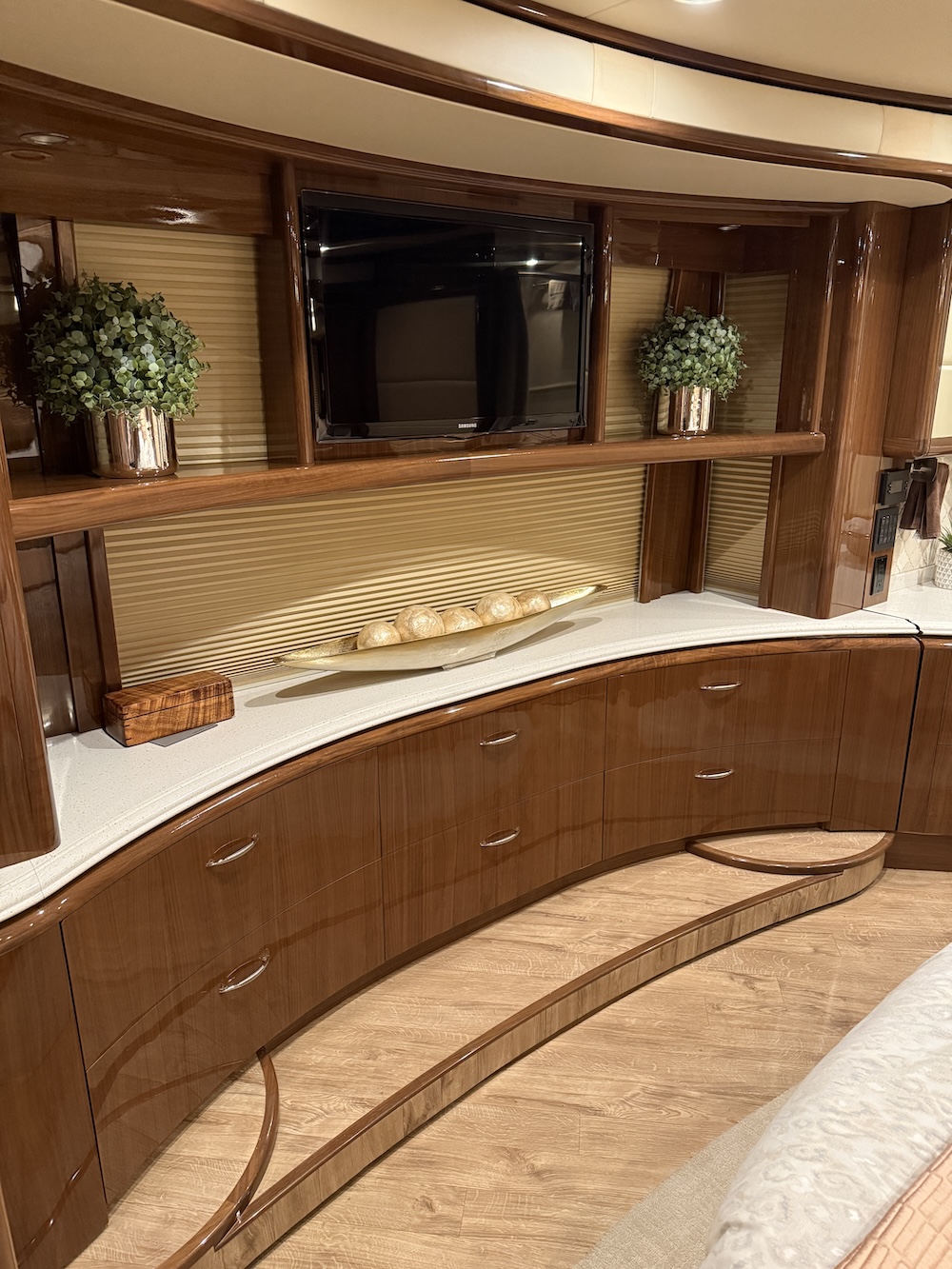 2013 Prevost Liberty  H3-45 For Sale
