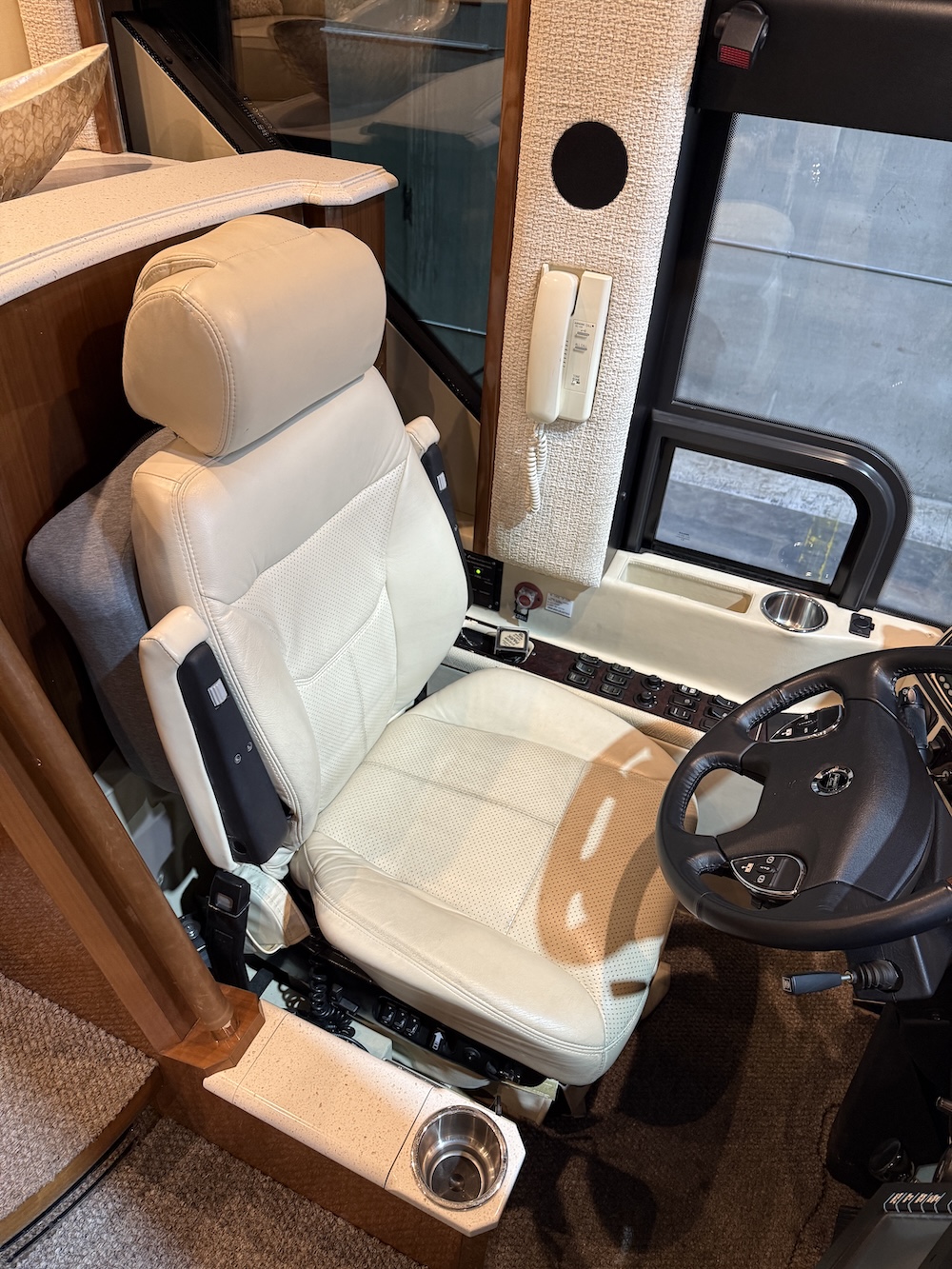 2013 Prevost Liberty  H3-45 For Sale