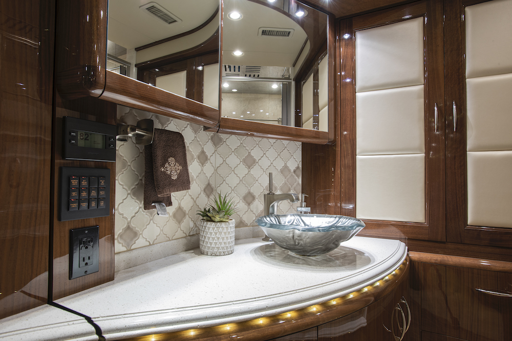 2013 Prevost Liberty H3-45 For Sale