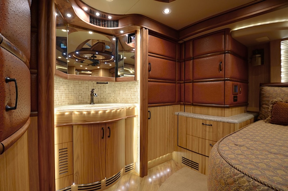 2013 Prevost Liberty H3-45 For Sale