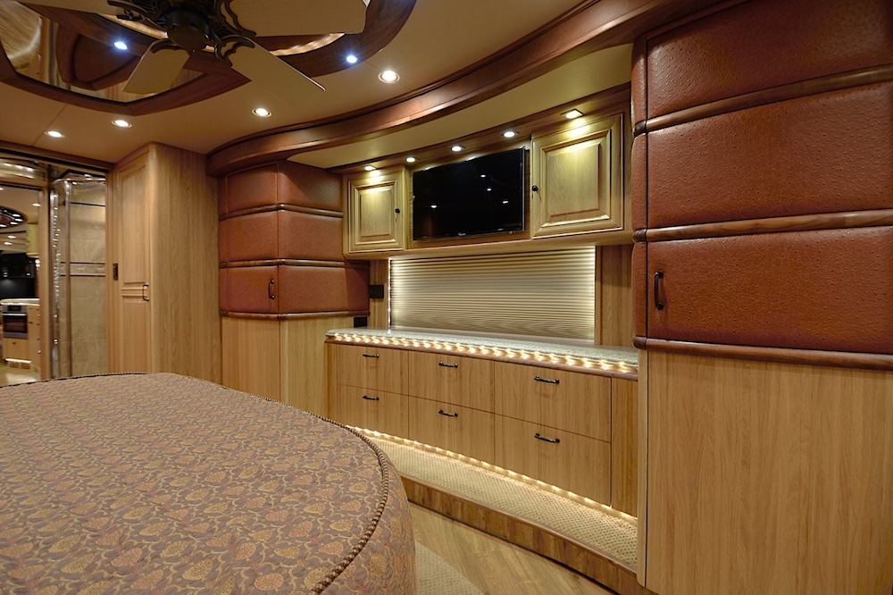 2013 Prevost Liberty H3-45 For Sale