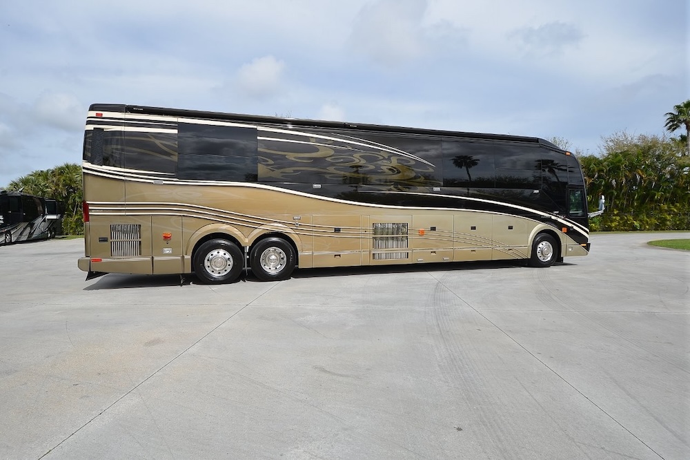 2013 Prevost Liberty H3-45 For Sale
