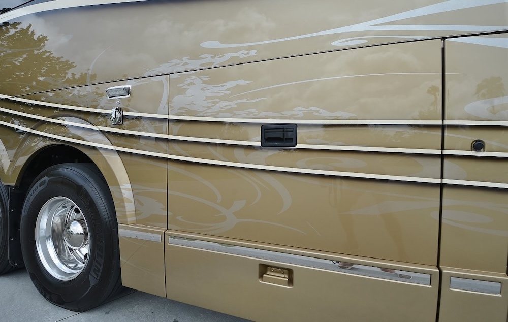 2013 Prevost Liberty H3-45 For Sale