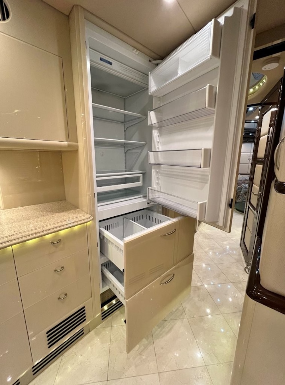 2013 Prevost Liberty H3-45 For Sale