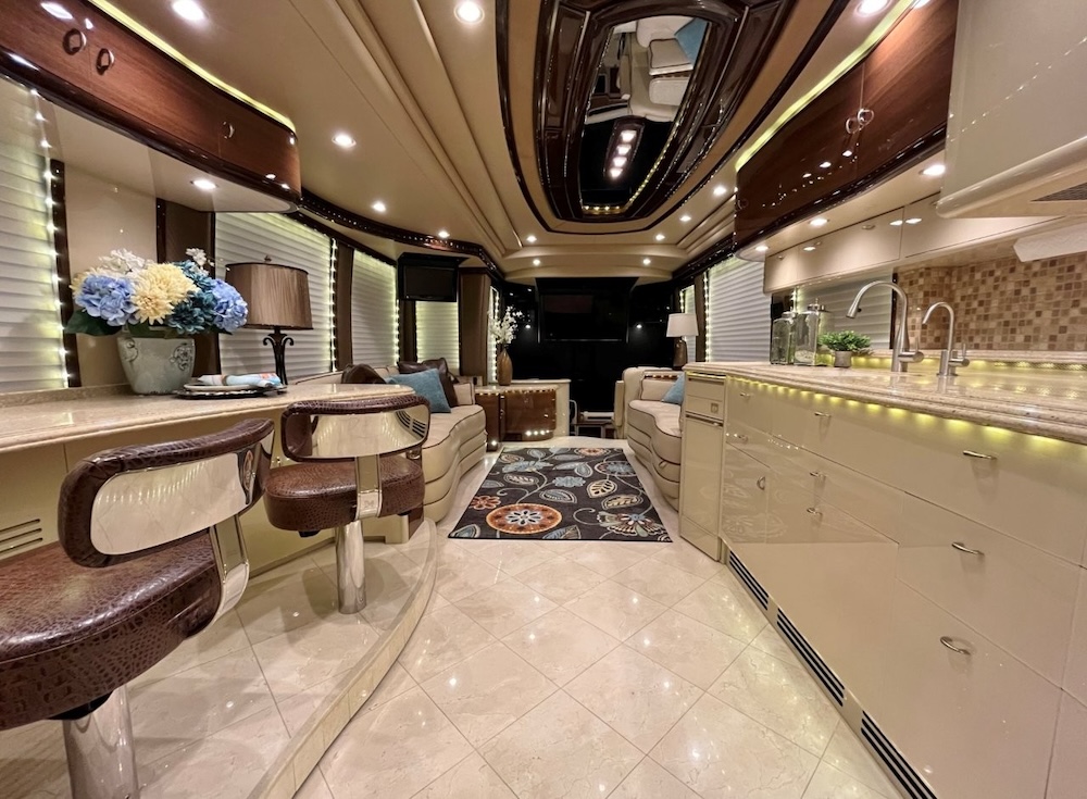 2013 Prevost Liberty H3-45 For Sale