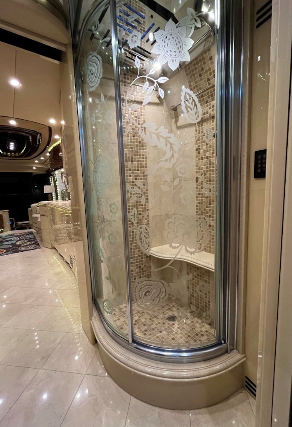 2013 Prevost Liberty H3-45 For Sale