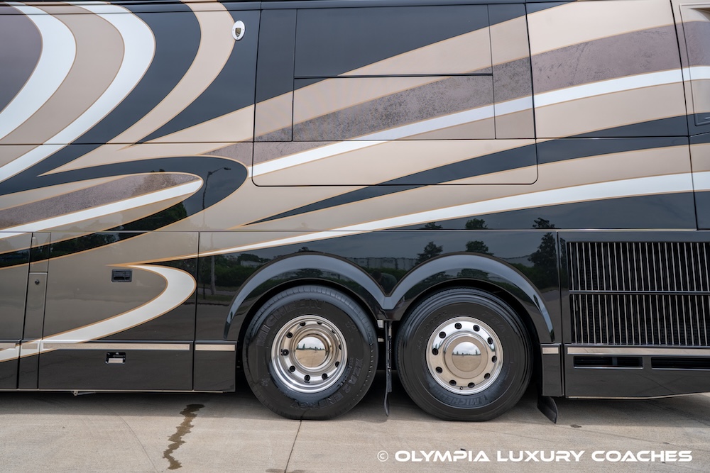 2013 Prevost Millennium H3-45 For Sale