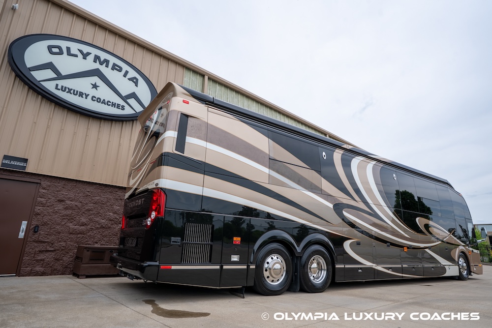 2013 Prevost Millennium H3-45 For Sale