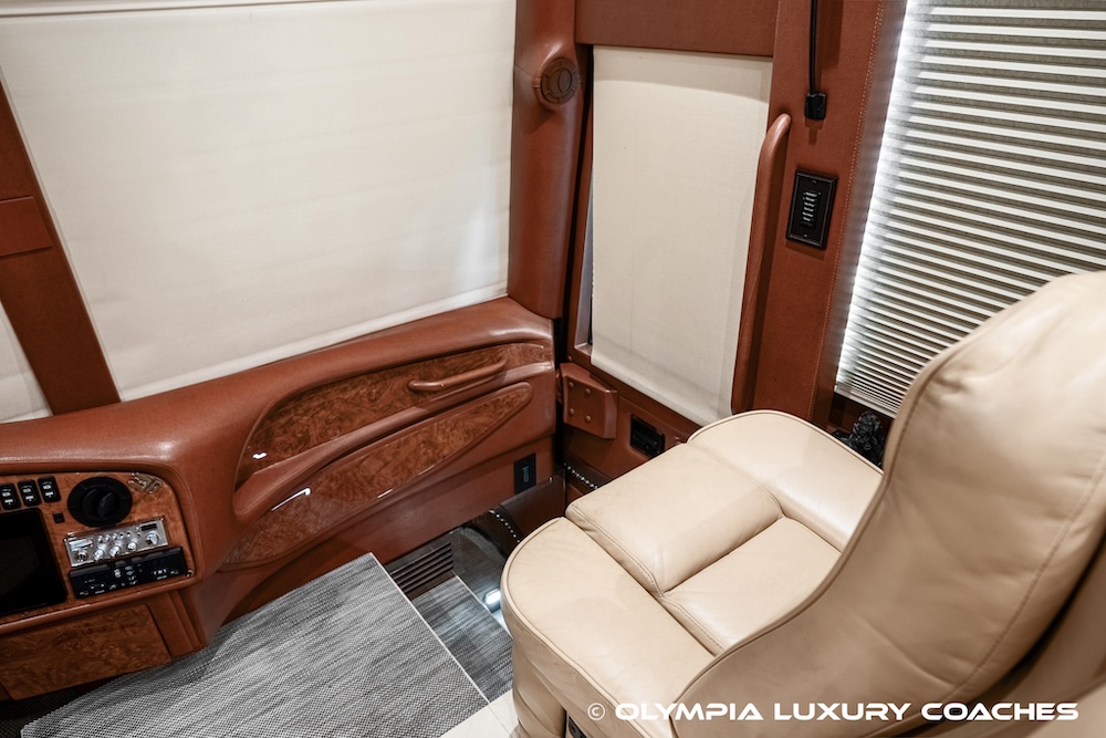 2013 Prevost Millennium H3-45 For Sale