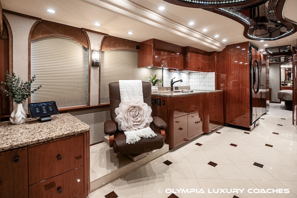 2013 Prevost Millennium H3-45 For Sale