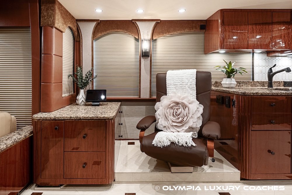 2013 Prevost Millennium H3-45 For Sale