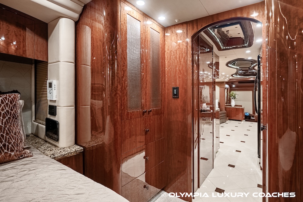 2013 Prevost Millennium H3-45 For Sale