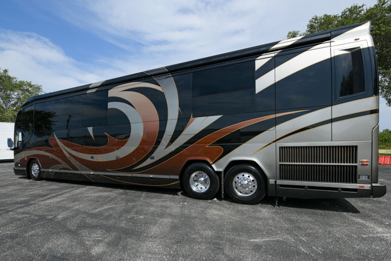 2013 Prevost Outlaw H3-45 For Sale
