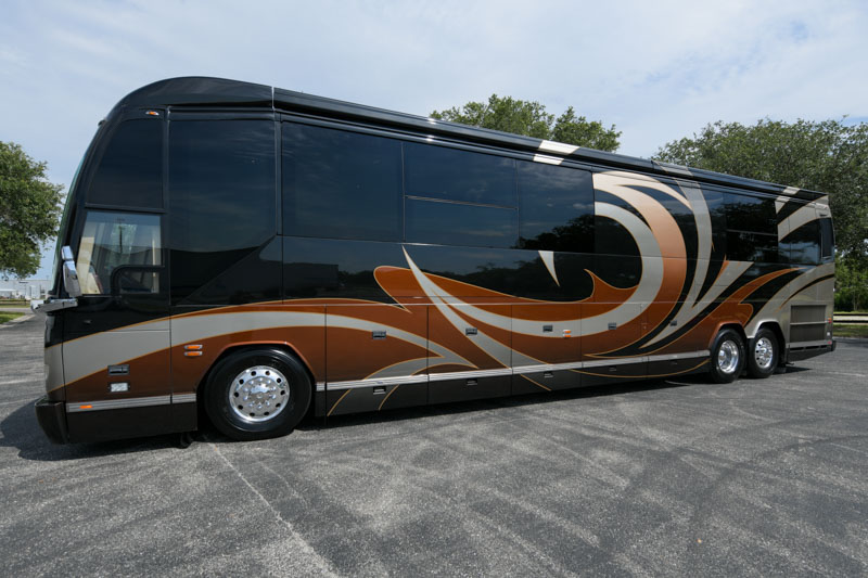 2013 Prevost Outlaw H3-45 For Sale