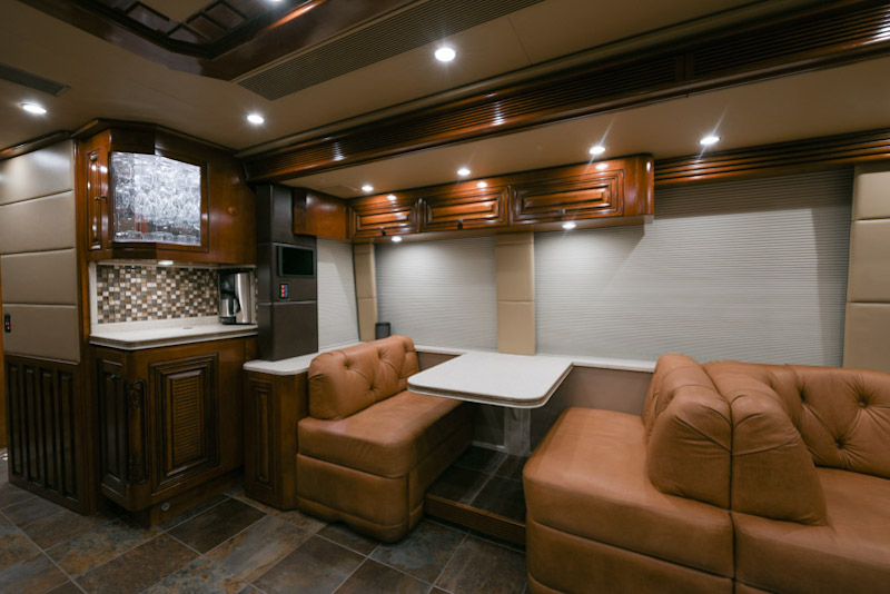 2013 Prevost Outlaw H3-45 For Sale