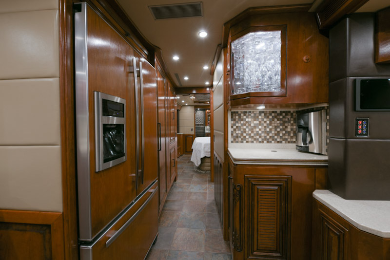 2013 Prevost Outlaw H3-45 For Sale
