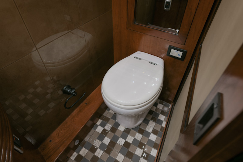 2013 Prevost Outlaw H3-45 For Sale