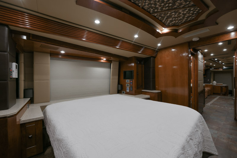 2013 Prevost Outlaw H3-45 For Sale