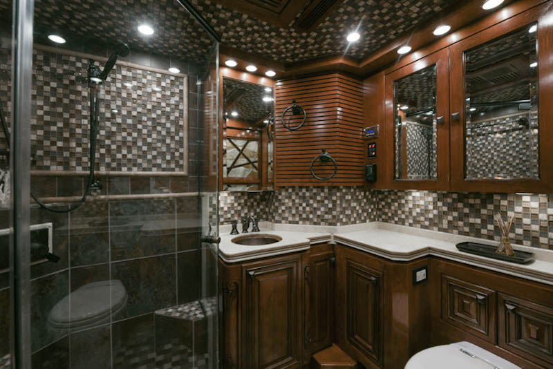 2013 Prevost Outlaw H3-45 For Sale