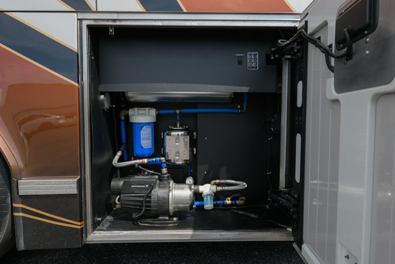 2013 Prevost Outlaw H3-45 For Sale