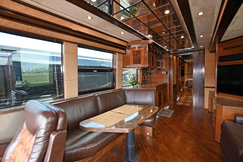 2014 Prevost Emerald X3 For Sale