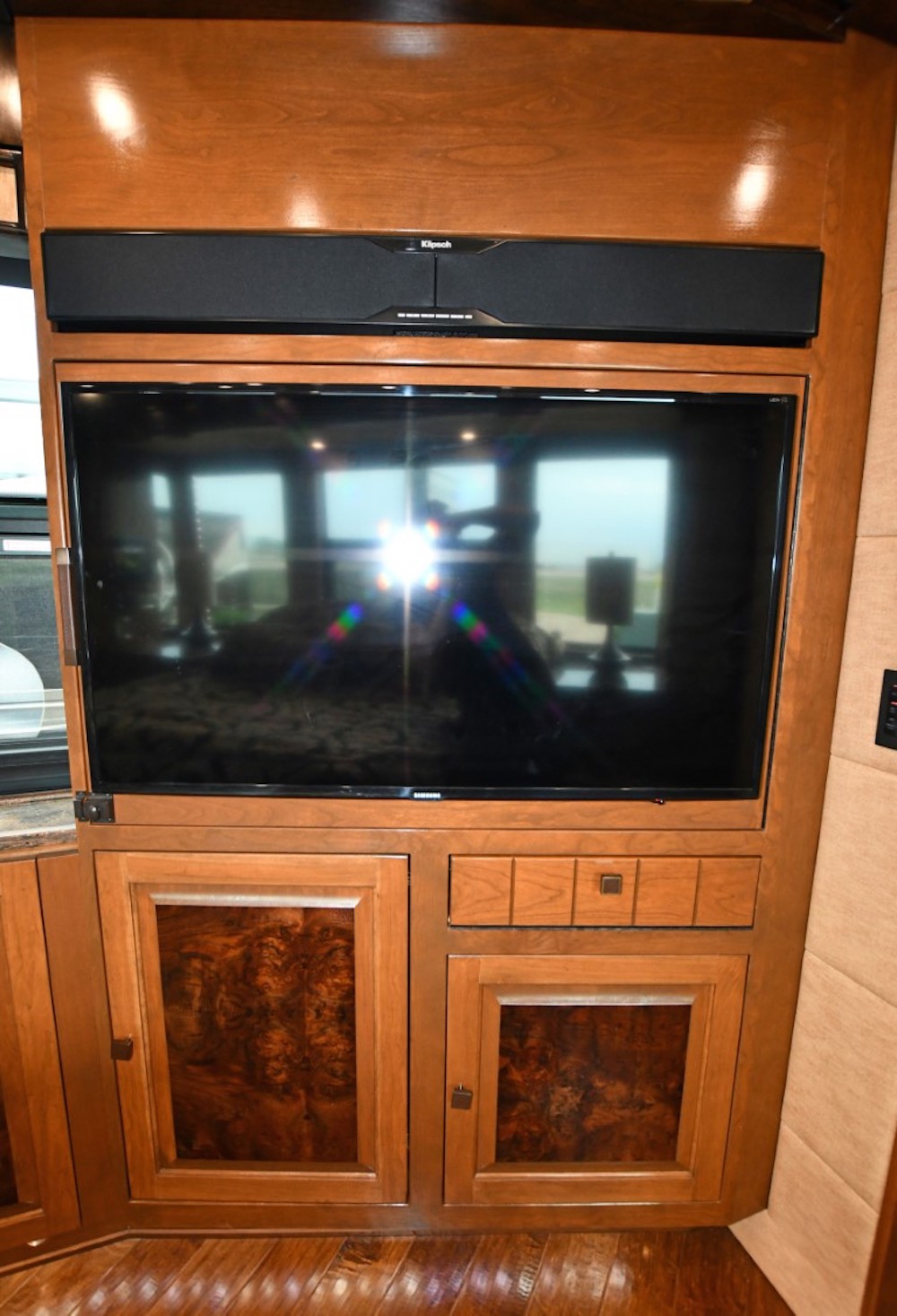 2014 Prevost Emerald X3 For Sale