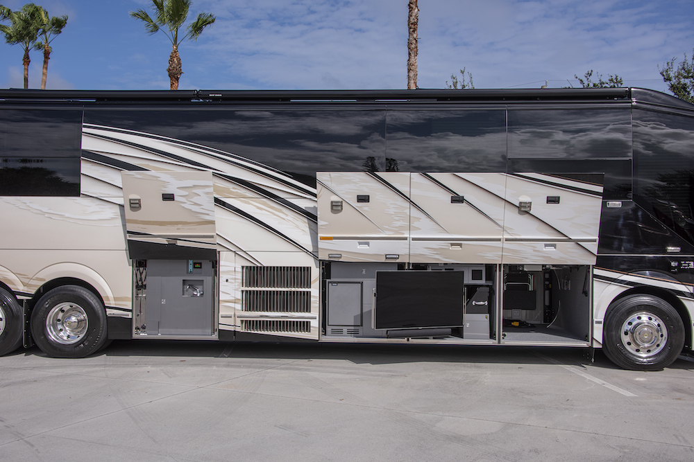 2014 Prevost Liberty H3-45 For Sale