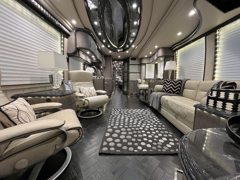 2014 Prevost Liberty H3-45 For Sale
