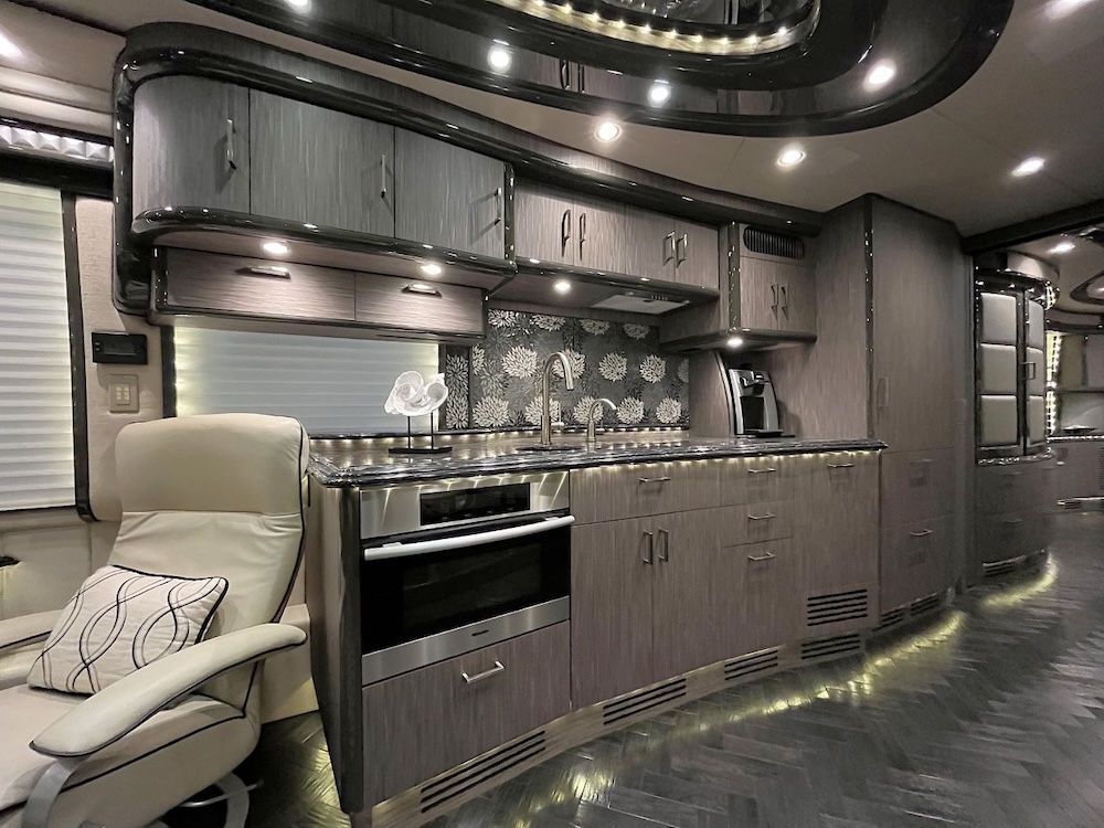 2014 Prevost Liberty H3-45 For Sale