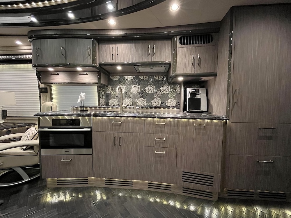 2014 Prevost Liberty H3-45 For Sale