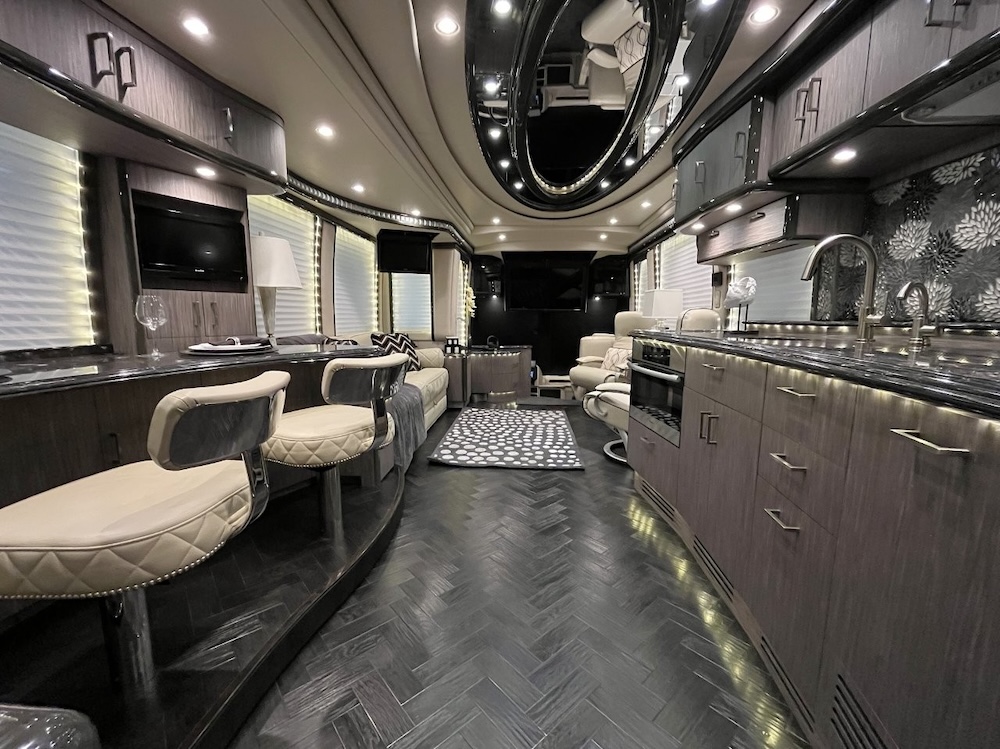 2014 Prevost Liberty H3-45 For Sale