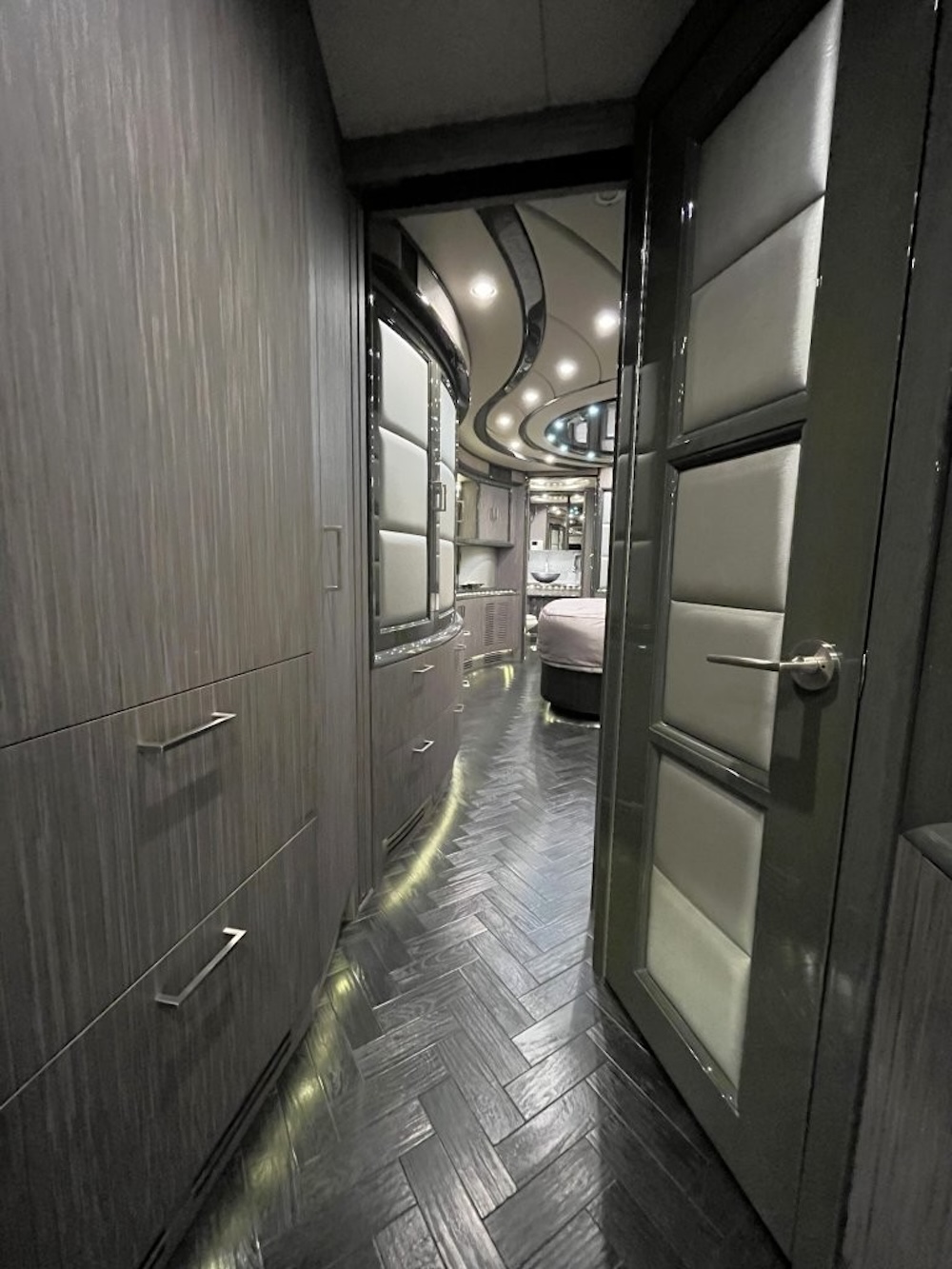 2014 Prevost Liberty H3-45 For Sale