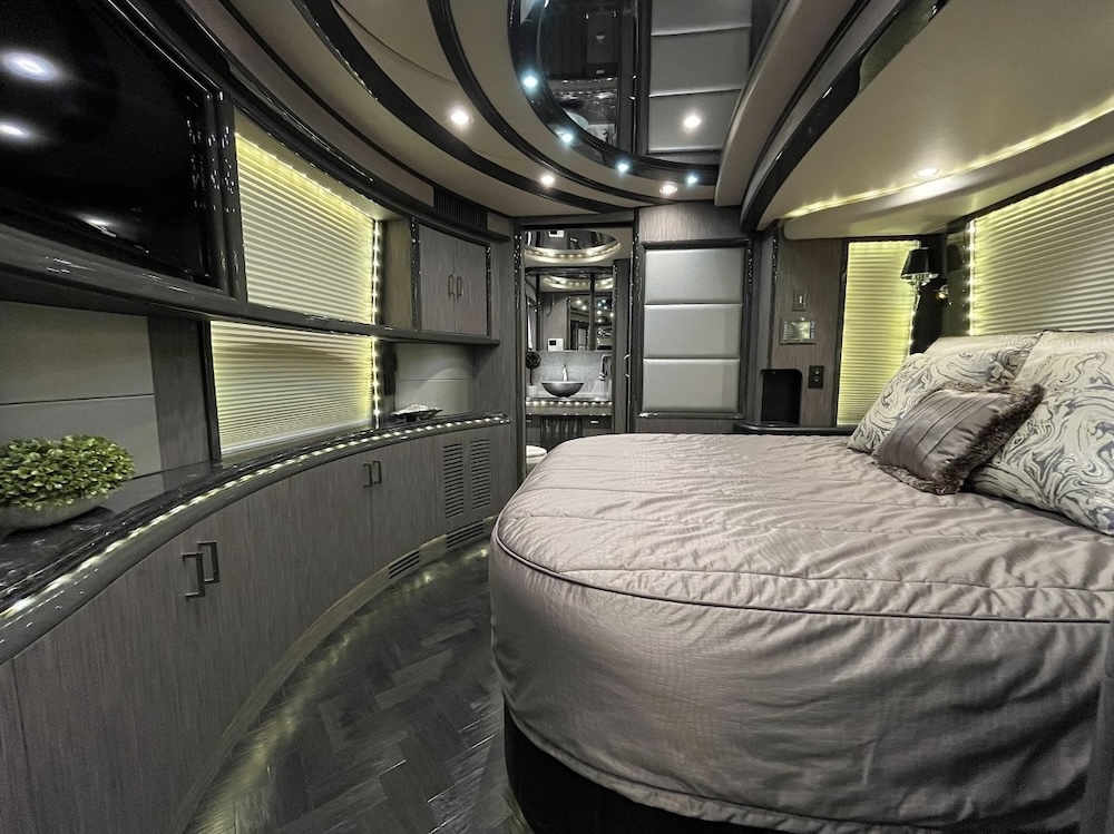 2014 Prevost Liberty H3-45 For Sale