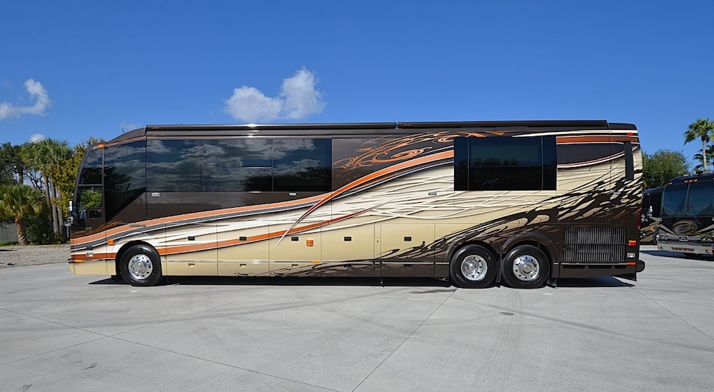 2014 Prevost Liberty H3-45 For Sale