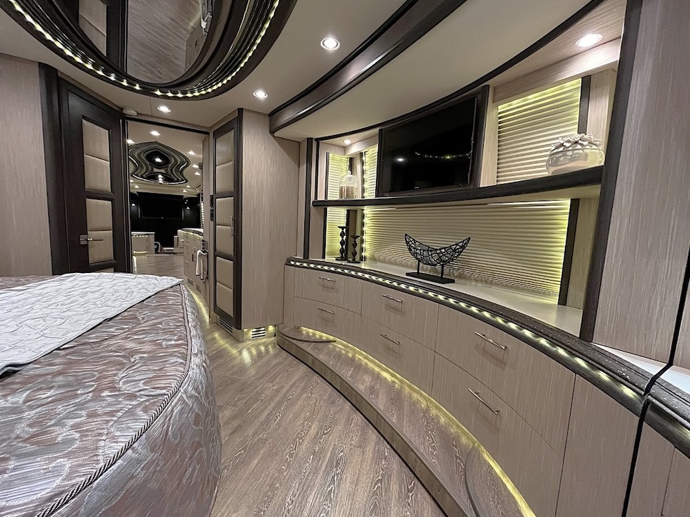 2014 Prevost Liberty H3-45 For Sale