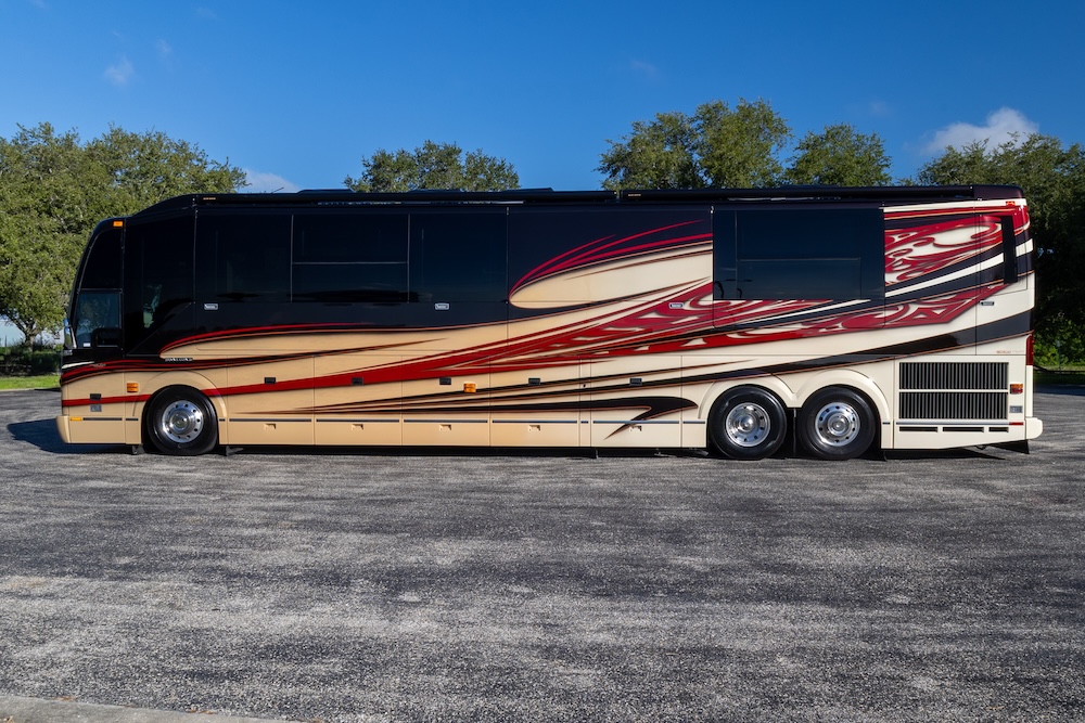 2014 Prevost Liberty H3-45 For Sale