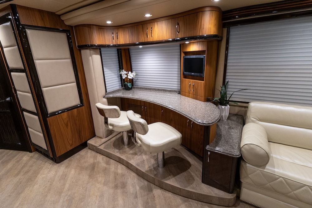 2014 Prevost Liberty H3-45 For Sale