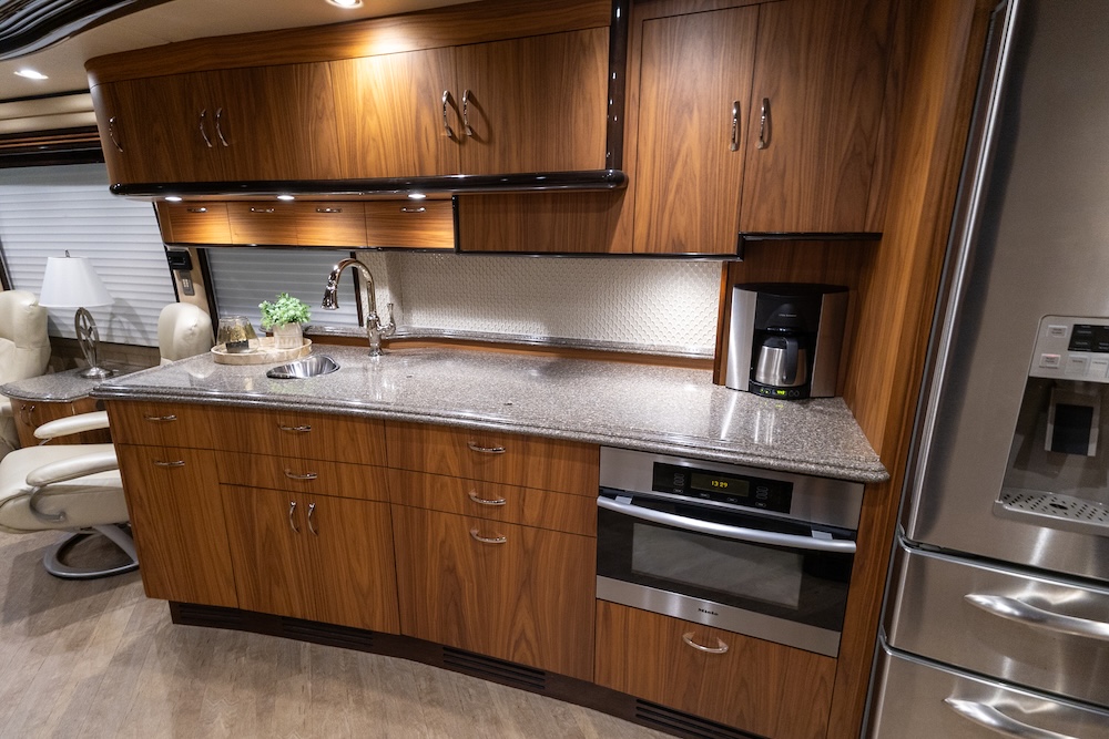 2014 Prevost Liberty H3-45 For Sale